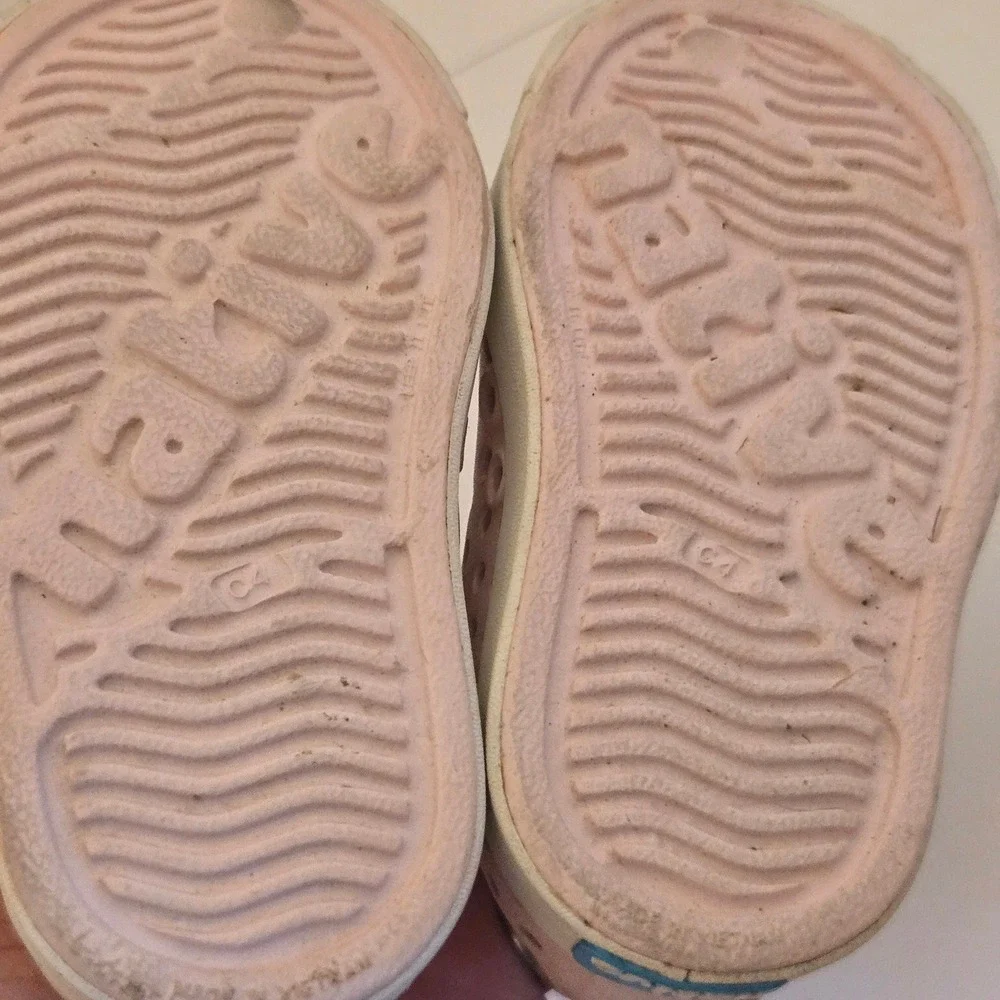 Native Jefferson Toddler Shoes Size C4 Petal Pink Slip On EVA Water Shoes